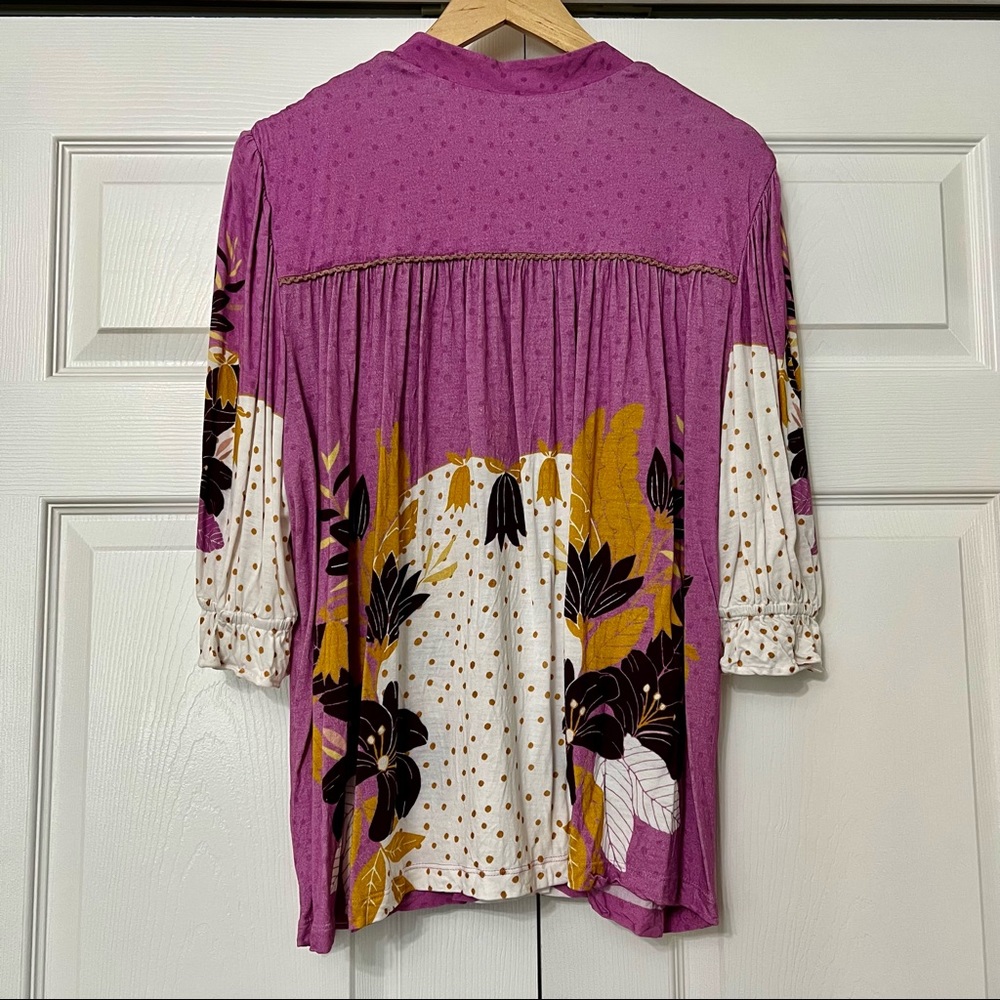 Bl-nk London Lavender and Mustard Floral V-Neck Blouse - Picture 4 of 8